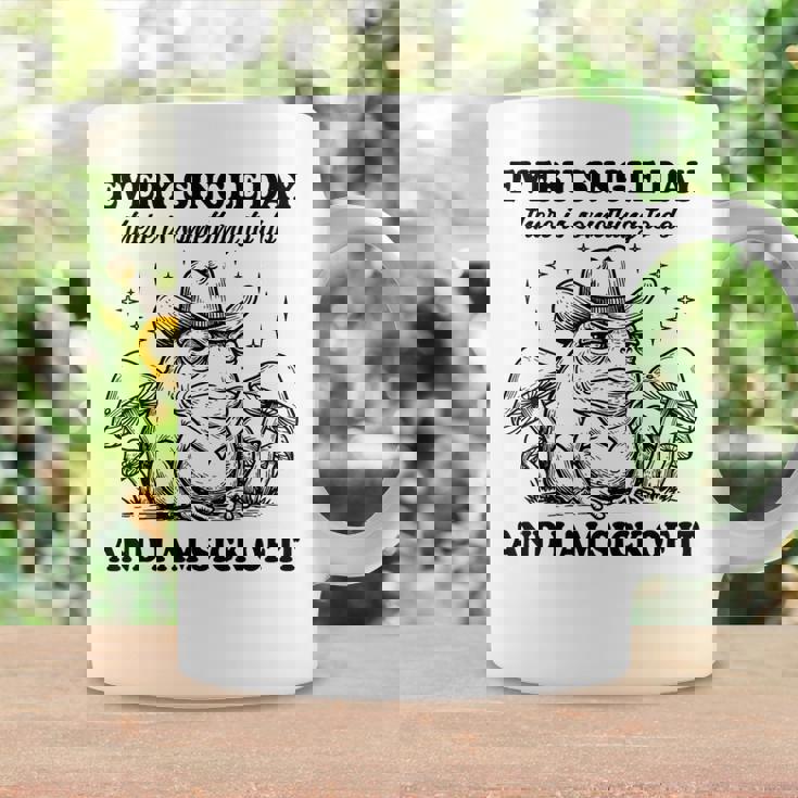 毎日、何かをすべきことがある、ウエスタンカウボーイのカエルのミーム コーヒーマグ ギフトのアイデア