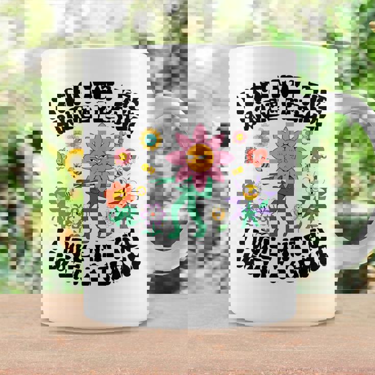 私は大柄な人間じゃないよ椅子で殴るぞおかしい 長袖tシャツ コーヒーマグ ギフトのアイデア