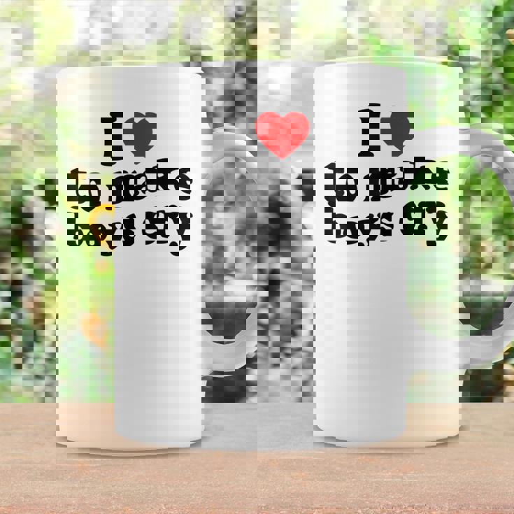 私は男の子を泣かせるのが大好き、男の子を泣かせるのは心 コーヒーマグ ギフトのアイデア