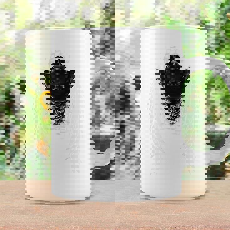 羽の天使の翼 カウボーイスカル 背中 コーヒーマグ ギフトのアイデア