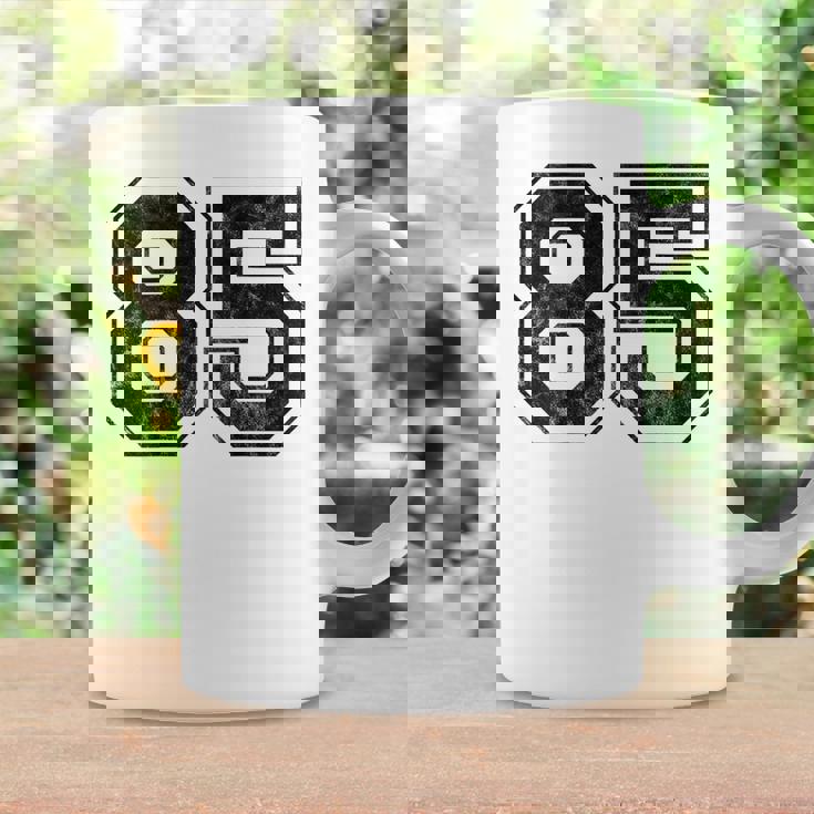 背中に85番 コーヒーマグ ギフトのアイデア