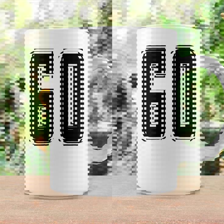 背番号 60 チーム短大スポーツ背番号付きユニフォーム コーヒーマグ ギフトのアイデア