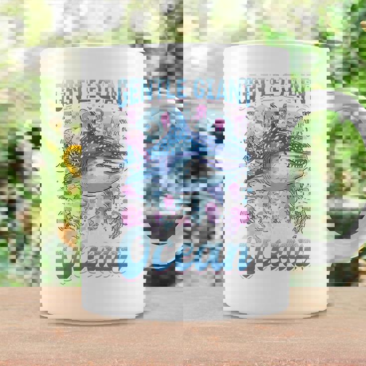 面白いジンベイザメ 動物 優しい海の巨人 コーヒーマグ ギフトのアイデア