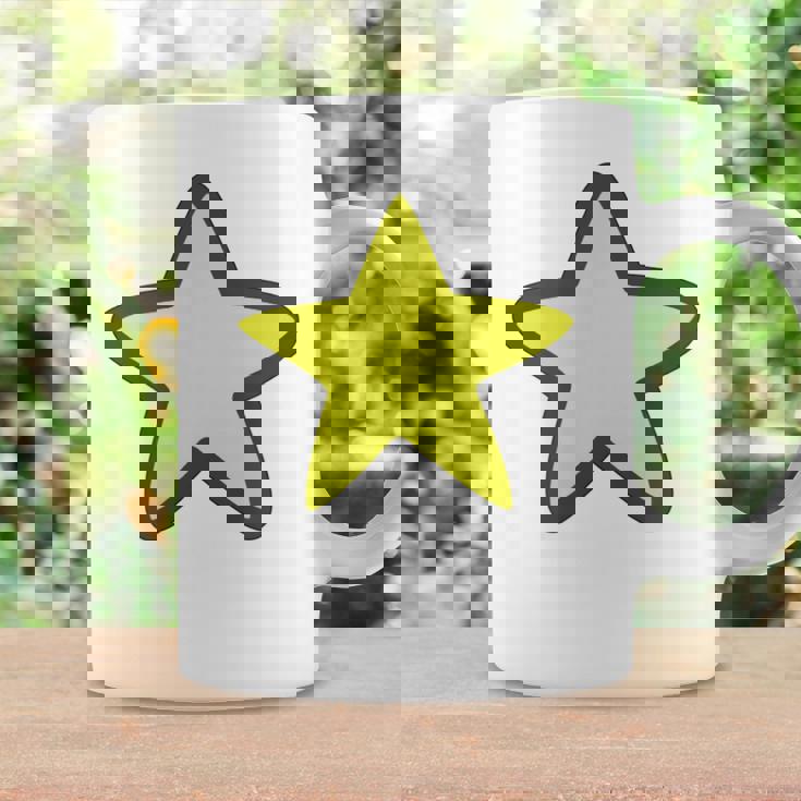 黄色い星と黒のアウトライン コーヒーマグ ギフトのアイデア