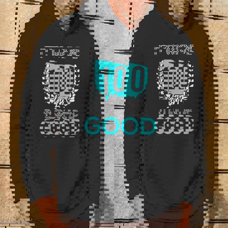 100年かけてここまで来た 面白い誕生日ユーモア パーカー ライフスタイル