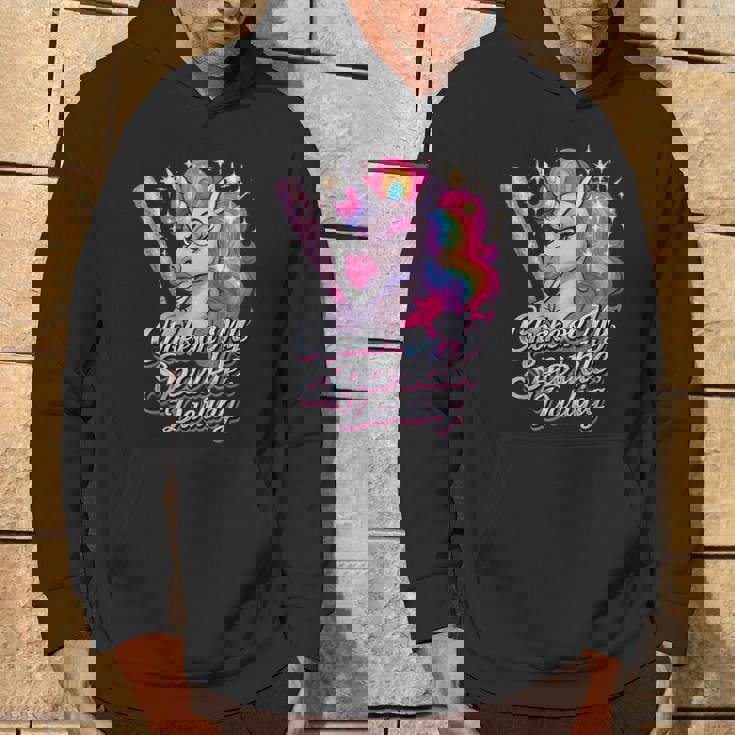 Choke On My Radiance 面白いユニコーンレインボーアティチュード パーカー ライフスタイル