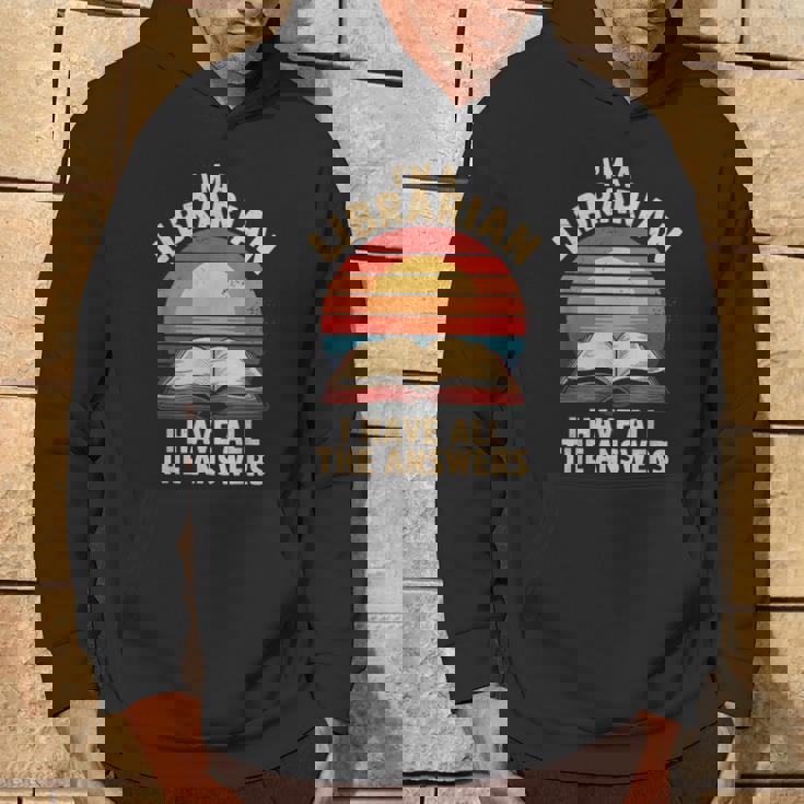I'm A Librarian I Have The All Answers Retro Librarian パーカー ライフスタイル