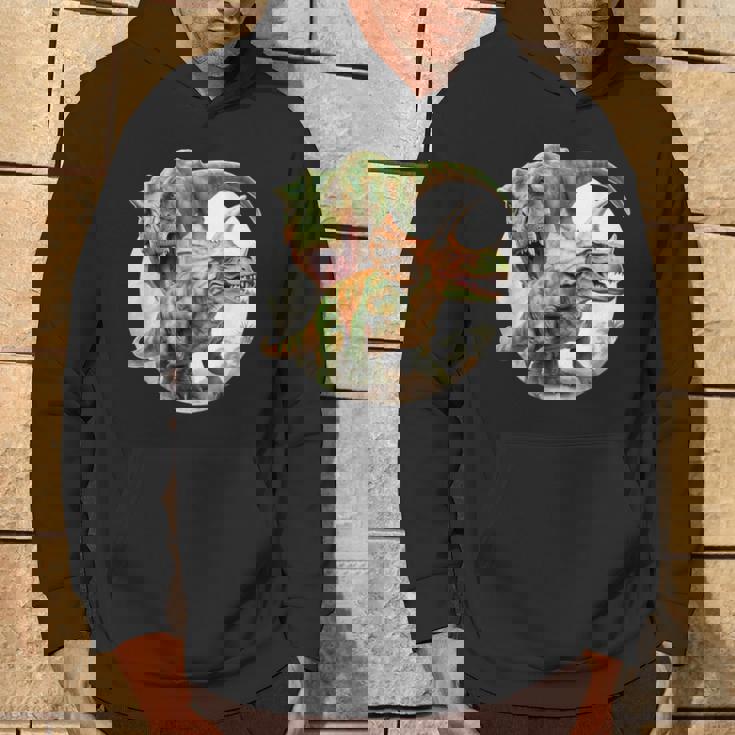 T-Rexs トリケラトプス・ファイティング パーカー ライフスタイル