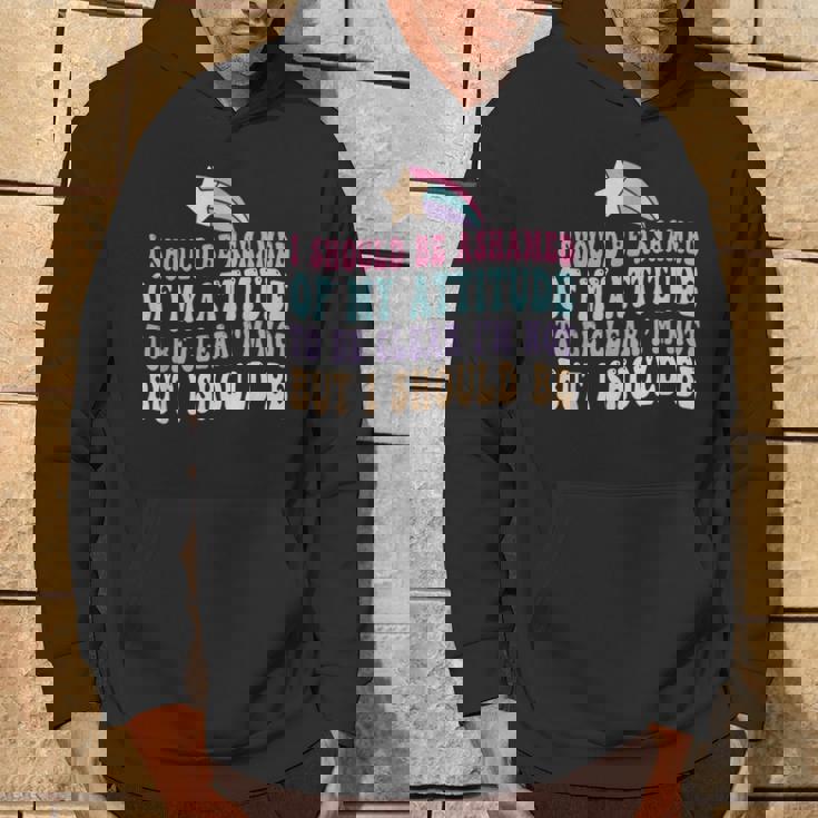 「私がそうでないはずだ、はっきりする」という態度を恥じています。 パーカー ライフスタイル