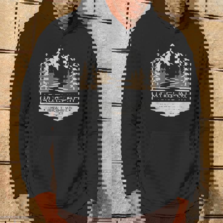 アウトドア＆サバイバルスタイル ハイキングと登山ファッション パーカー ライフスタイル