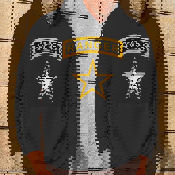 アメリカ合衆国陸軍レンジャータブとスターミリタリー。 パーカー ライフスタイル