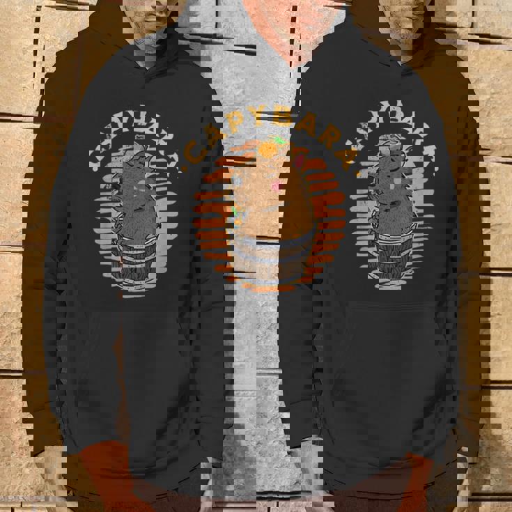 カピバラ 飼育員 動物 げっ歯類 自然 リラックス スパ パーカー ライフスタイル