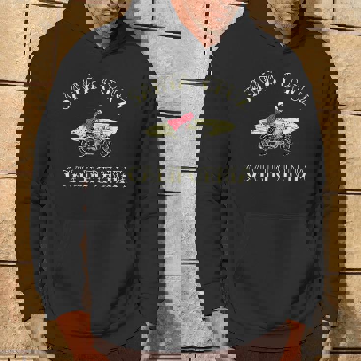 カリフォルニア州サンタクルーズトラベリングサーファー パーカー ライフスタイル