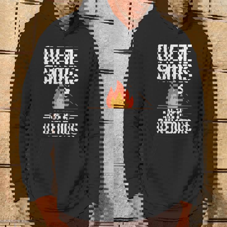 キャンプ&ハイカー向け、スモーズアンドザアウトドアデザインを与えてください パーカー ライフスタイル