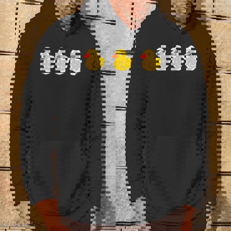 ゴムアヒル（3 スリー）黄色いアヒル お風呂のおもちゃ ラバーダック【ポップ イラスト】ゆるかわいい キャラクター パーカー ライフスタイル