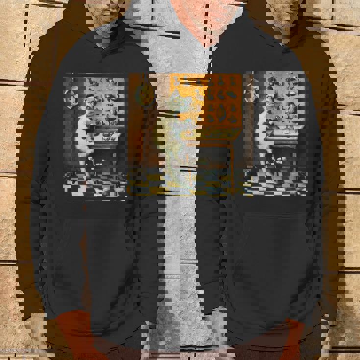 シュールレアリスト絵画 チェスをする猫とサルバドール・ダリ パーカー ライフスタイル