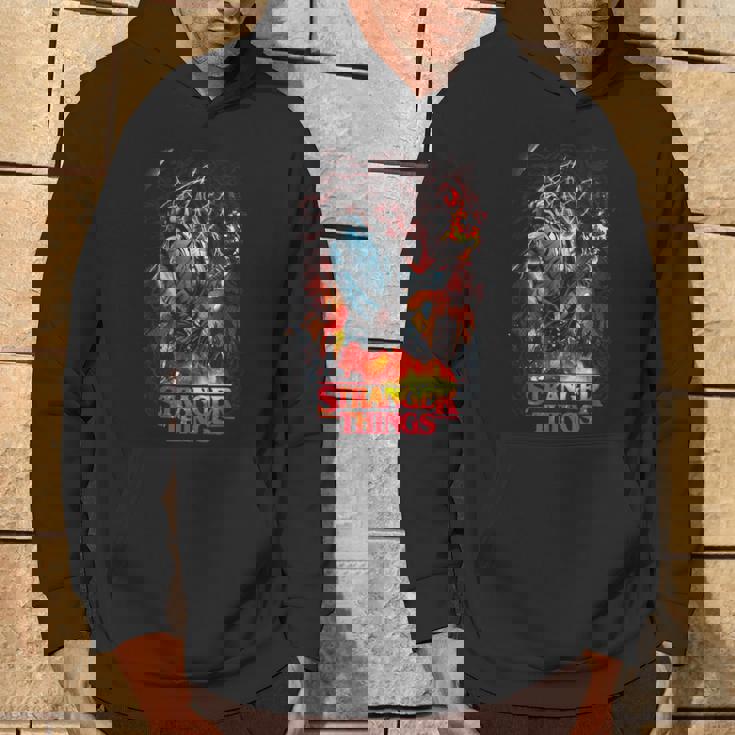 ストレンジャー・シングス ヘルファイア クラブ ギター エディ・マンソン ロックスター パーカー ライフスタイル