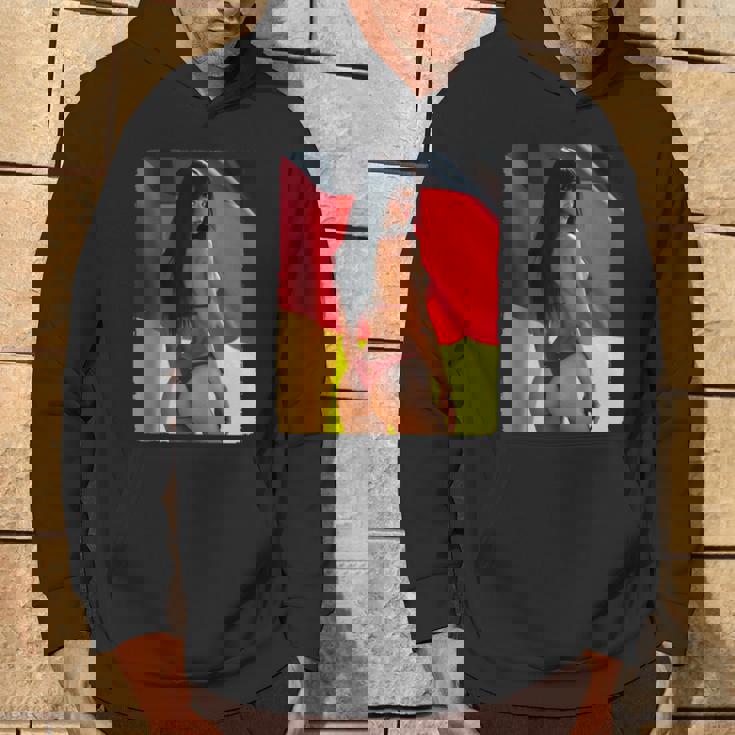 セクシーガールグラフィックtシャツ 「ビキニピンナップガール&ドイツ国旗」 パーカー ライフスタイル