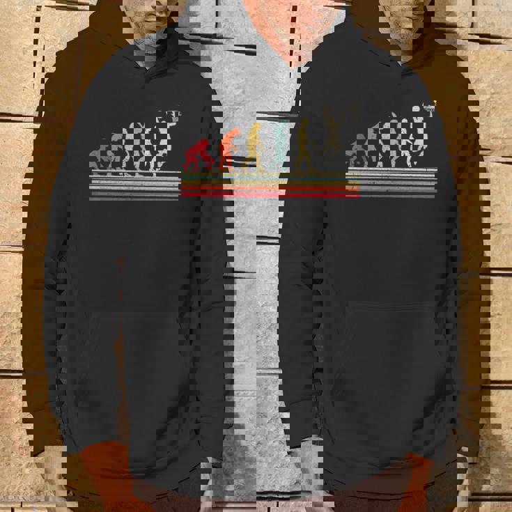 バスケットボール選手のためのレトロなバスケットボールエボリューションダンキング。 パーカー ライフスタイル