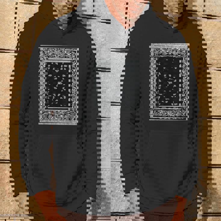 メンズ ブラック ホワイト バンダナ プリント ブラック ペイズリー柄 パーカー ライフスタイル