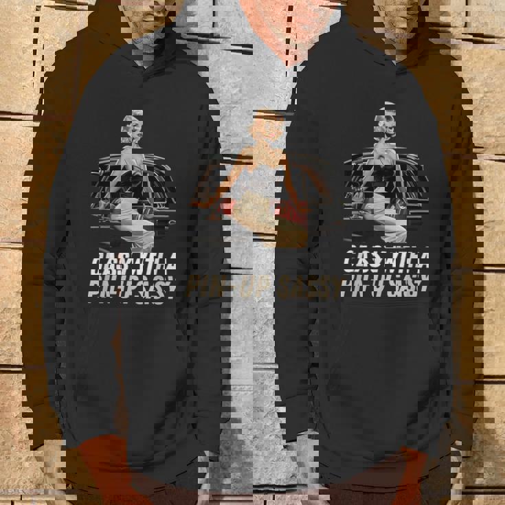 ピンナップガール クラシック オールドカー クラッシー ピンナップ生意気付き パーカー ライフスタイル