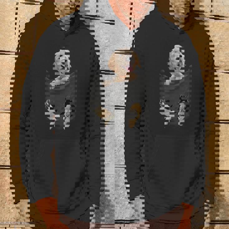 ポケットに入ったゴールデンレトリーバーの犬 ゴールデンパピー のぞき見 パーカー ライフスタイル