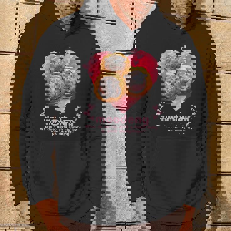 ムーデン君が 豚肉団子 になっちゃった！可愛いカバの赤ちゃん パーカー ライフスタイル