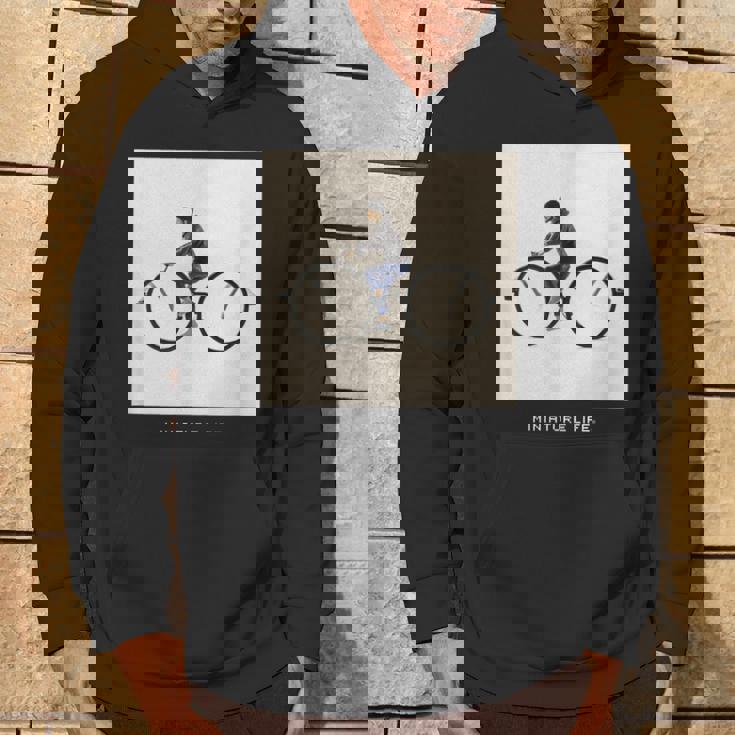 メガネでかけ回る パーカー ライフスタイル