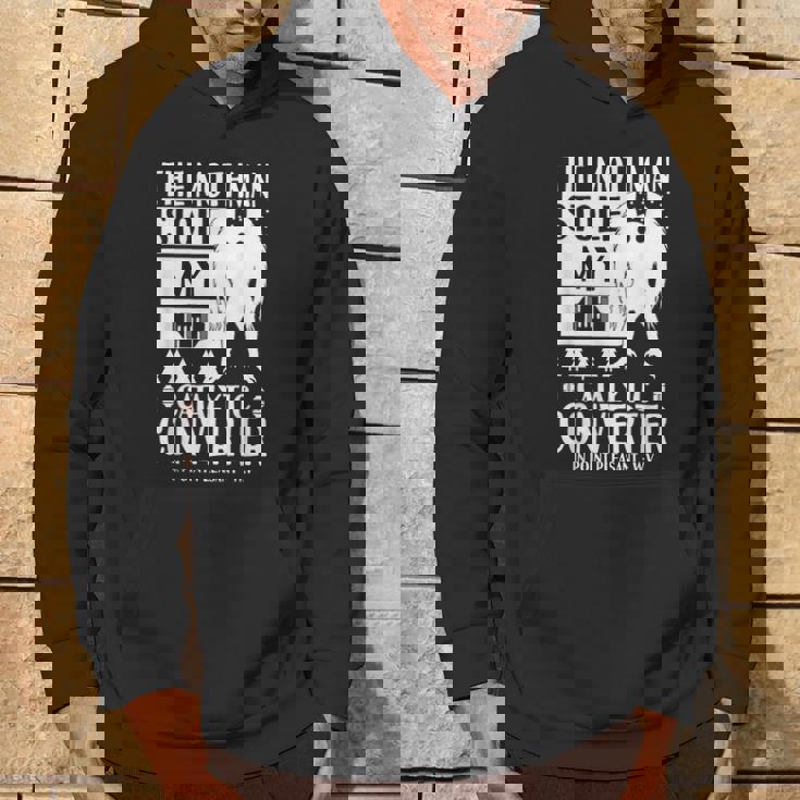 モスマンが私の触媒コンバーターを盗んだ Moth Man Cryptid パーカー ライフスタイル