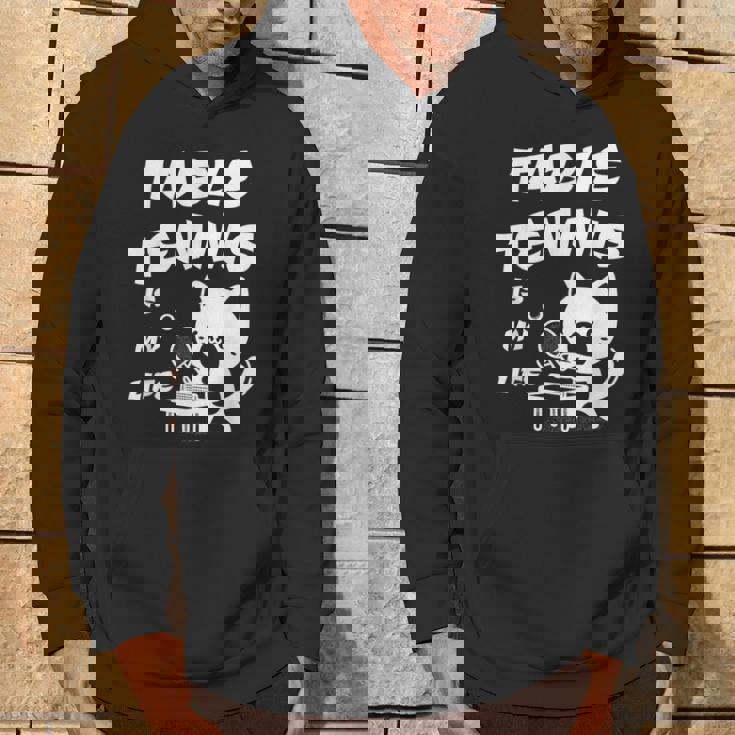 卓球をするクールな猫 パーカー ライフスタイル