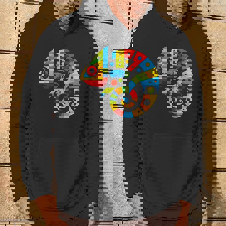 幾何学的ミニマリズム イラスト カメレオン 爬虫類 パーカー ライフスタイル