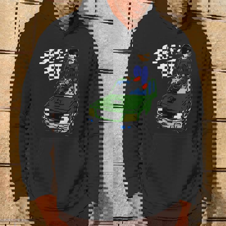 横転した車の屋根を板金するようす パーカー ライフスタイル