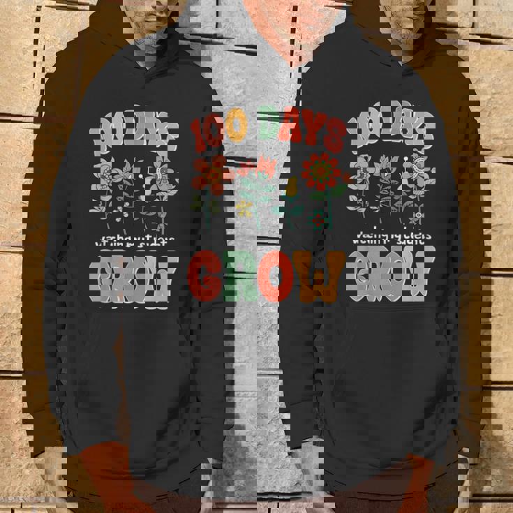 生徒たちの成長を見守る100日 学校教師の100日 パーカー ライフスタイル