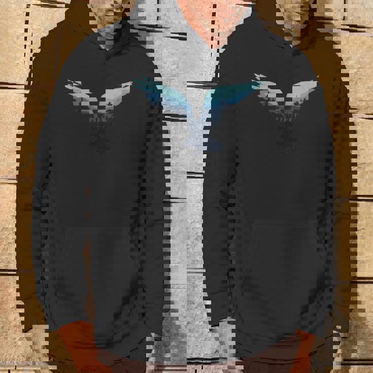 美しいフライングイーグル夜空の森の鳥のシルエット パーカー ライフスタイル