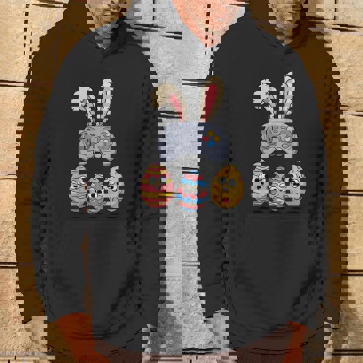 面白いイースタービデオゲームコントローラーと卵 パーカー ライフスタイル