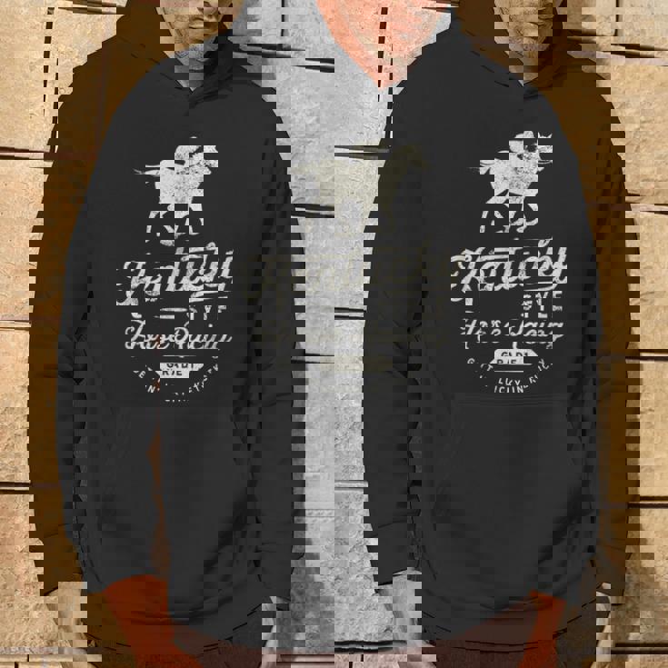 面白いダービーデー、ケンタッキースタイルの競馬 パーカー ライフスタイル