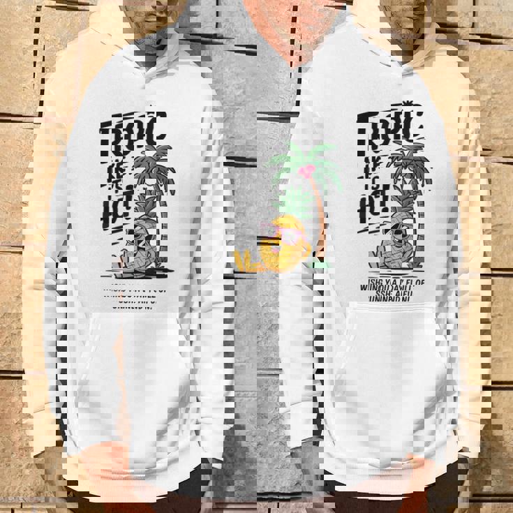 Tropic Like It's Hot パイナップル サマーサングラス ビーチ パーカー ライフスタイル