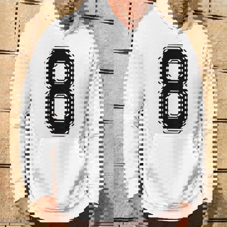 【バックプリント・背中側】8 数字 背番号 ユニフォーム ナンバー【ブラック／黒 の文字】スポーツ 練習着 部活 パーカー ライフスタイル