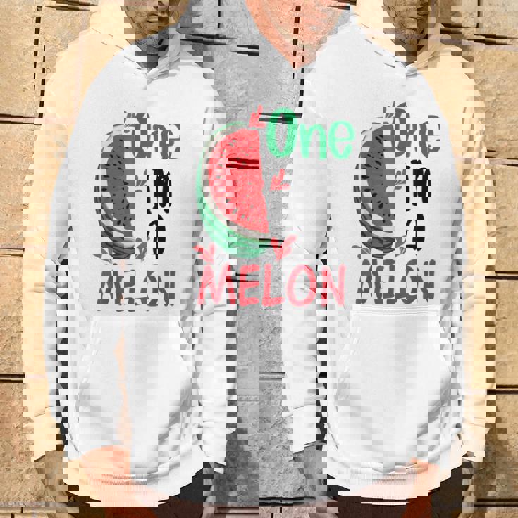 面白いスイカ ハワイのビーチでの休暇 メロンの中のかわいいもの パーカー ライフスタイル