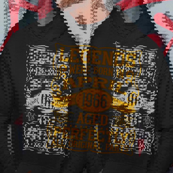 59歳の誕生日伝説は1966年4月に誕生しました。 パーカー 面白い贈り物