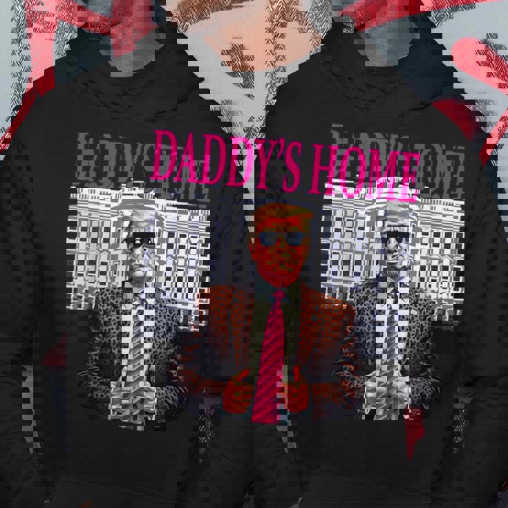 Daddy's Home Pink President Donald Trump House パーカー 面白い贈り物