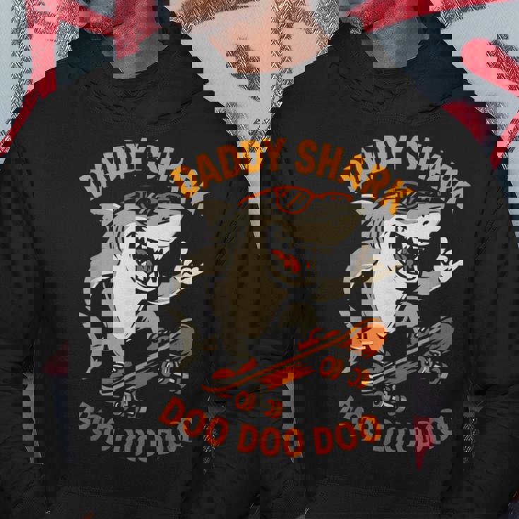 Daddyhark メンズ サーフショップ シャーク。 パーカー 面白い贈り物