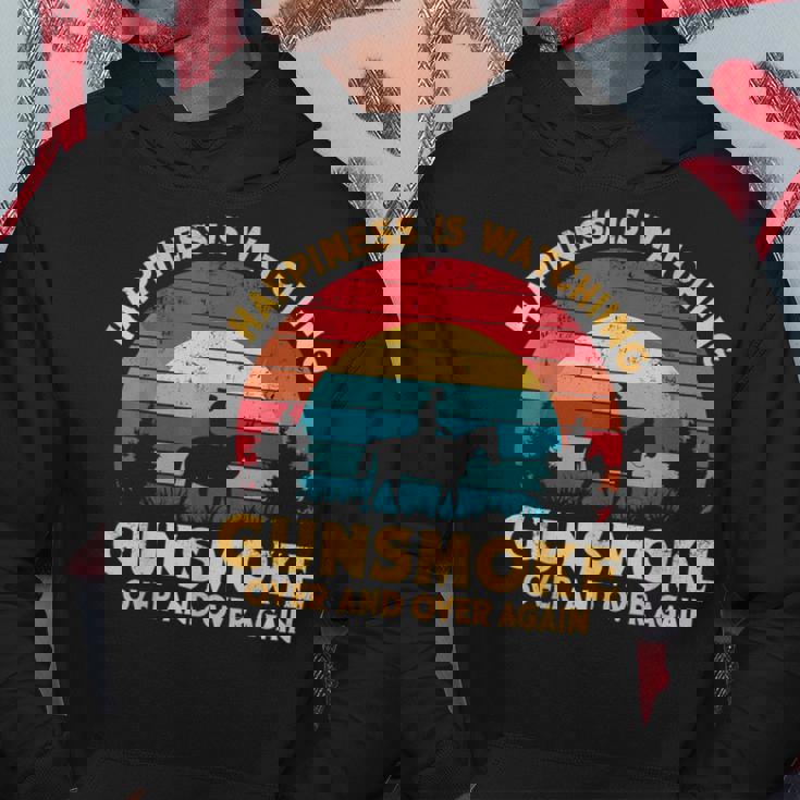 Happiness Is Watching Gunsmoke Over And Over Again Cowboys パーカー 面白い贈り物