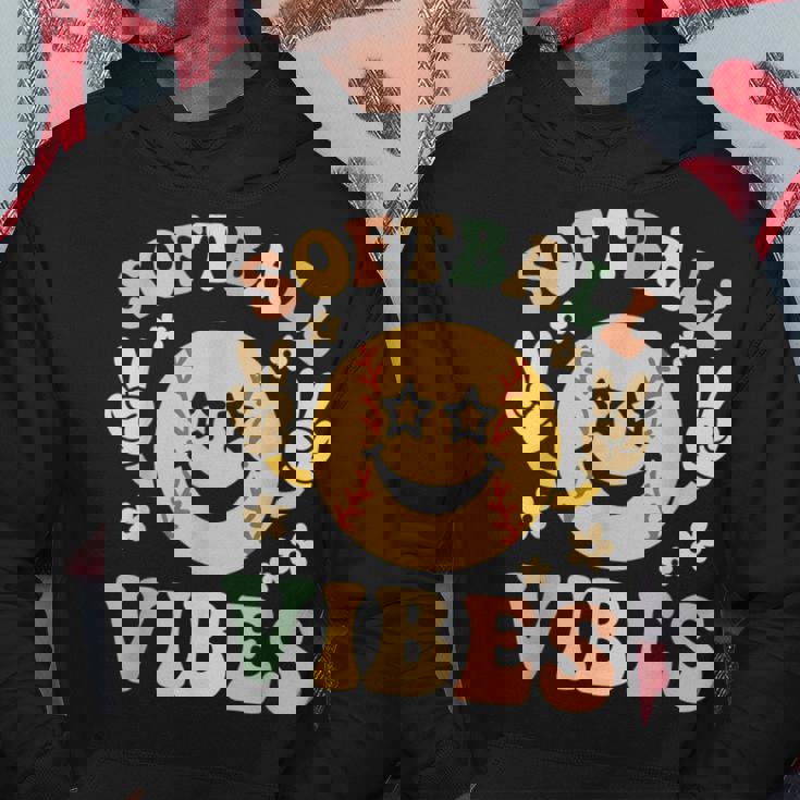 Softballibes 星目スマイル ポジティブソフトボール パーカー 面白い贈り物