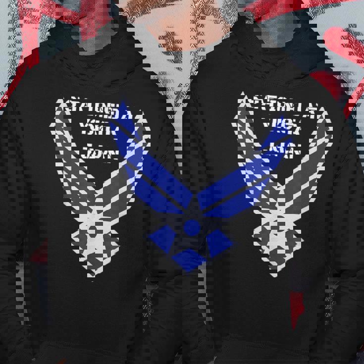 Stationed At Yokota Japan 日本 キャンプ 横田 よこた での任務のツアー パーカー 面白い贈り物