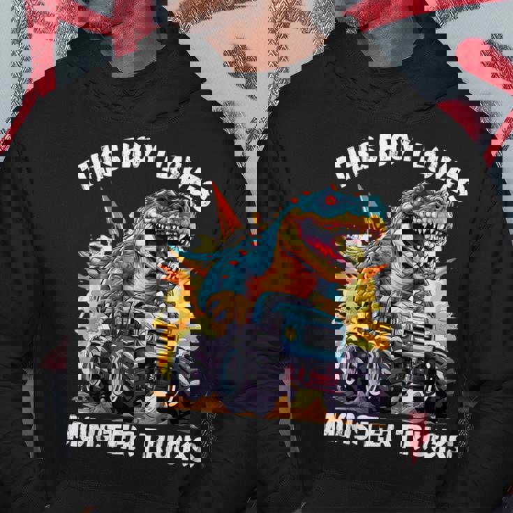 This Boy Loves Monster Trucks 恐竜モンスタートラック パーカー 面白い贈り物