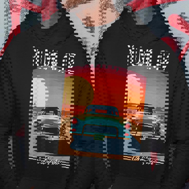 Yuma Az レトロハイウェイ ノスタルジック ヴィンテージカーデザイン パーカー 面白い贈り物