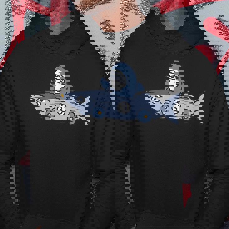 おさかなのくるまを運転するサメ パーカー 面白い贈り物