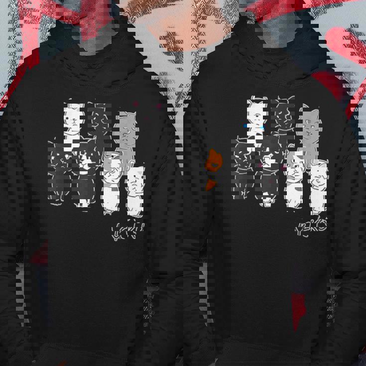 ねこさん『ウチノネコドコ』ハチワレ 黒猫 三毛猫 白猫 Neko【どうぶつフレンズ】フキゲンネコ 猫 動物 イラスト パーカー 面白い贈り物