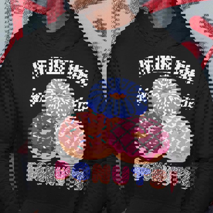 アイム・ジャスト・ヒア・フォー・ザ・ドーナツ・ファニー・ドーナツ・ラヴァー・ドーナツ パーカー 面白い贈り物